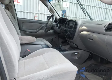 2004 Toyota Sequoia Sr5 V8 z USA, uszkodzony, nr VIN 5TDBT44A24S217627